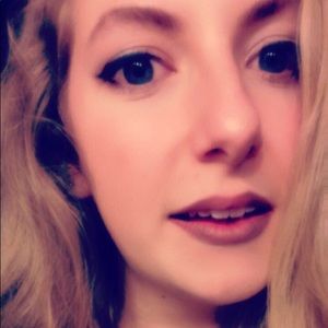 Meet your Posher, Natalie